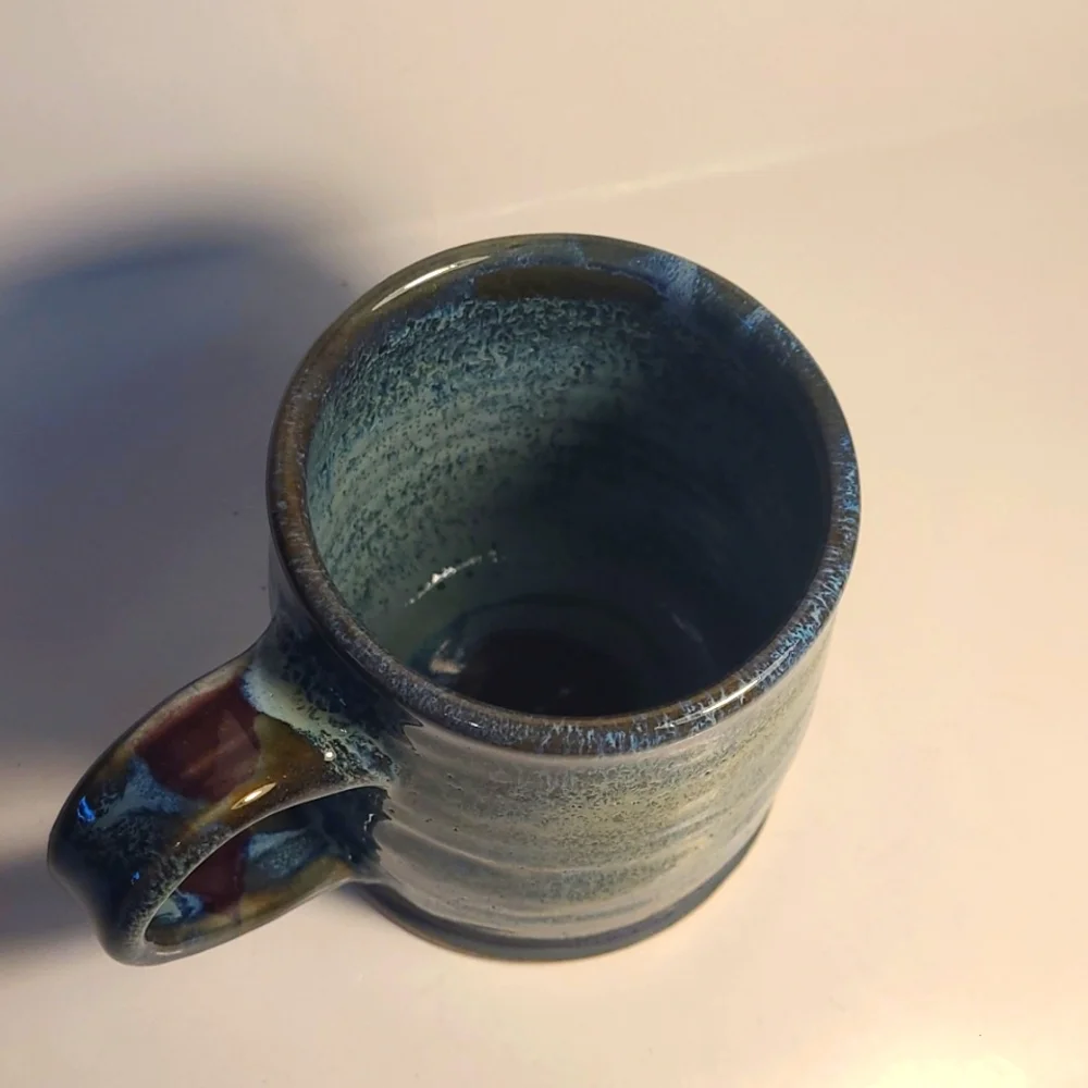 Art Studio pottery mug - Picture 4 of 5